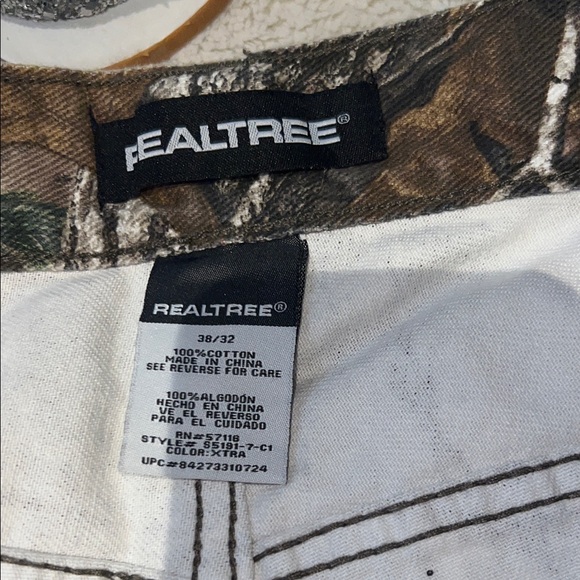 Realtree Camouflage Pants size 38/32 - Picture 2 of 6